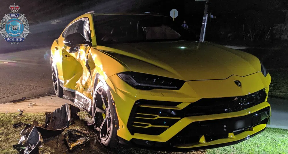 Тийнейджър открадна кола и се вряза в разкошно Lamborghini Urus