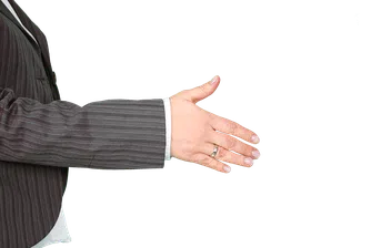 Как работи теорията на шестте ръкостискания