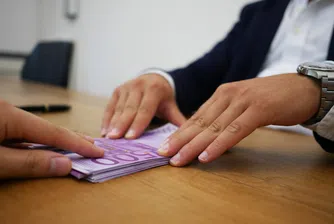 Сериозен ръст на големите кредити у нас