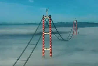 Новият мост-рекордьор, който свързва Европа и Азия (видео и снимки)