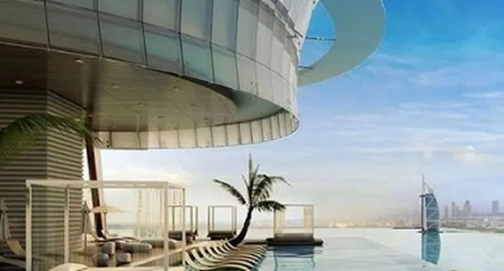 Невероятен инфинити басейн, обгръщащ небостъргач в Дубай (снимки)
