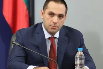 Министър: Не е моя работа да казвам кои кредити да се одобряват