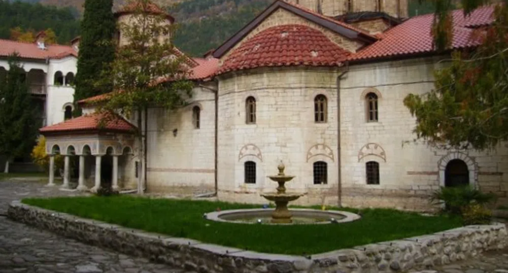 Пет от най-старите манастири у нас ще бъдат обновени
