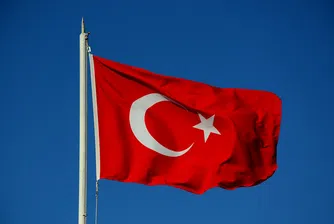 Нарушения, инциденти и два трупа на референдума в Турция