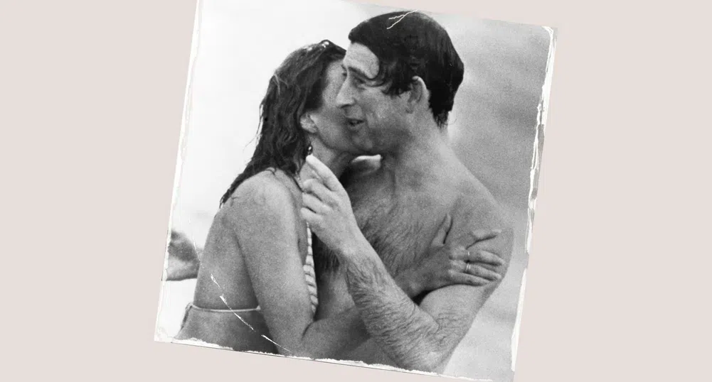Забравената снимка: Как модел по бански си открадна целувка от принц Чарлз