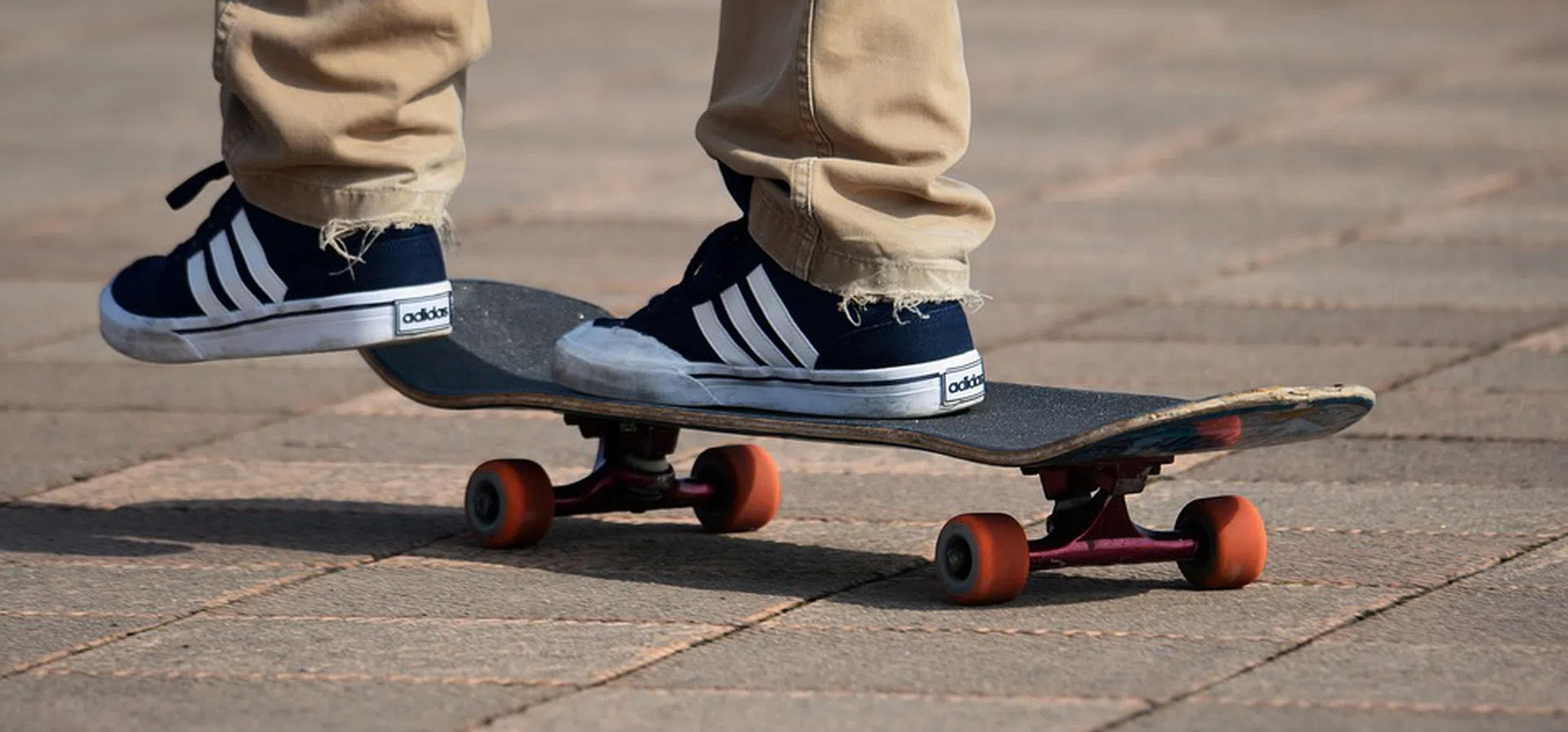 Логото на Adidas е невалидна търговска марка, според съда на ЕС | Profit.bg