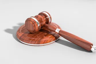 Продадоха 90-сантиметрова скулптура на заек за 91 млн. долара