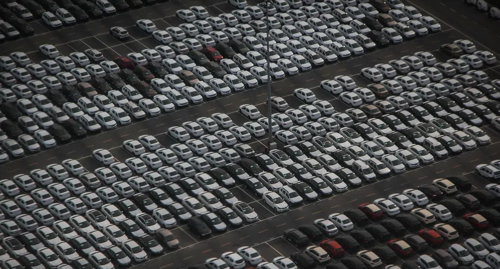 Близо 8% спад в продажбата на автомобили в Европа