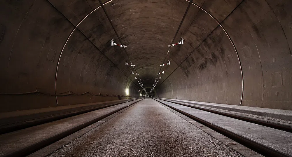 Обявиха обществената поръчка за тунел Железница