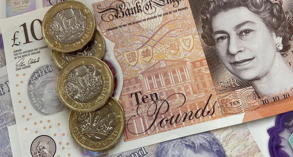 Над 23 млн. британци не са използвали пари в брой през 2021 г.