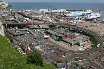 Подновява се трафикът за Европа през британското пристанище Дувър