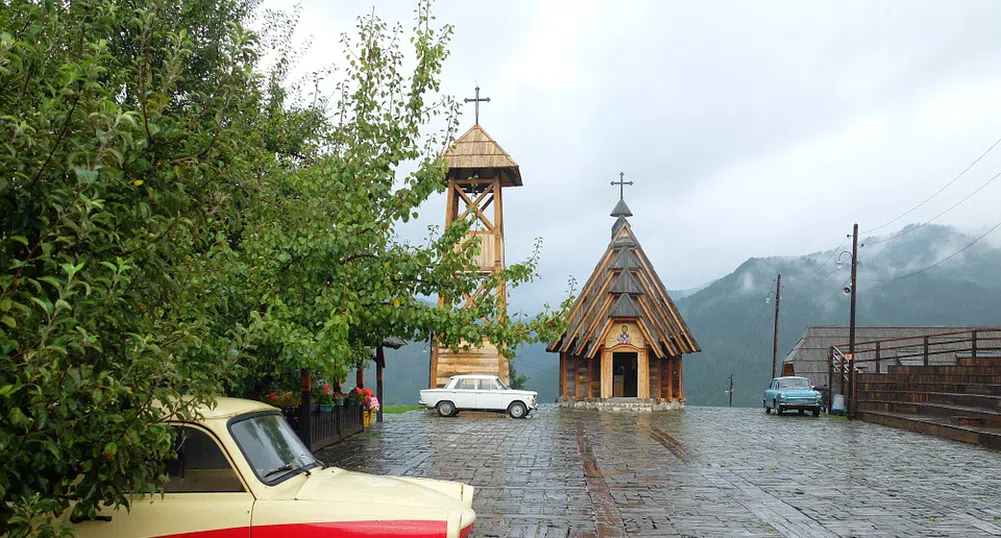 Добре дошли в Дървен град: снимачната площадка на Кустурица