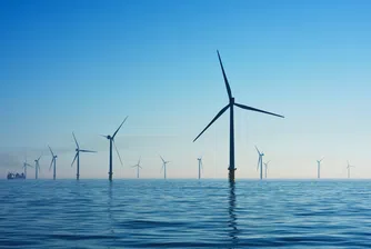 „Най-голямата офшорна вятърна ферма“ в света произведе първата си енергия