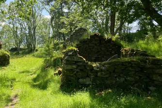 Продават останки от шотландско село, обитавано от духове