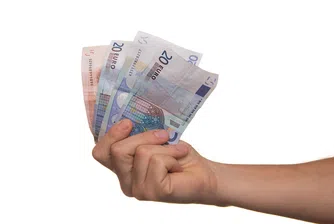 Нов минимален спад на лихвите по банковите заеми