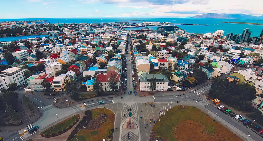 Копаенето на биткойни да се облага с данък, предлагат в Исландия