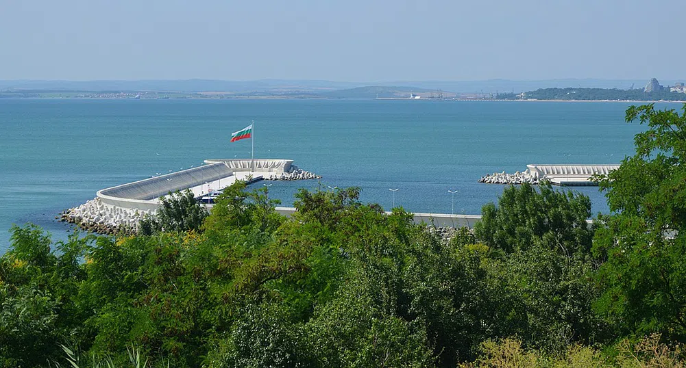 Откриха част от най-голямото потънало стъклено съкровище по Черноморието
