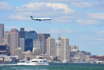 Тест и карантина за всеки, пътуващ за САЩ със самолет