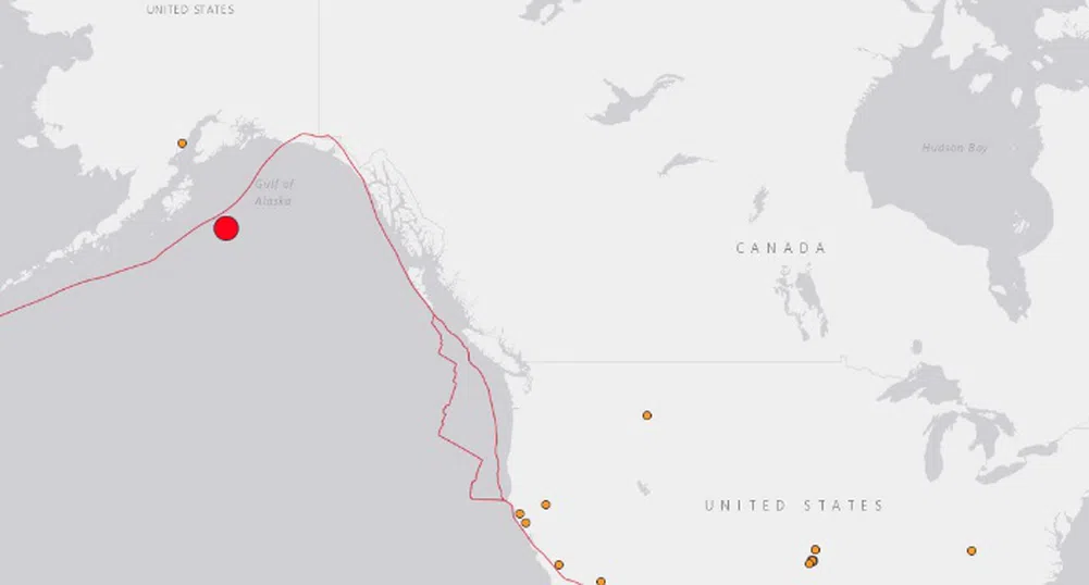 Предупреждение за цунами по цялото западно крайбрежие на САЩ