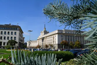 София: Демократична България с 8 района, ГЕРБ – 7, БСП – 2