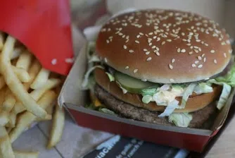 McDonald’s маха изкуствените съставки от бургерите си