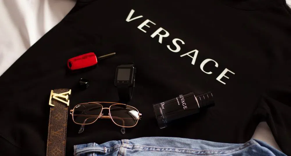 Винтидж Versace ужаси поколението на 90-те