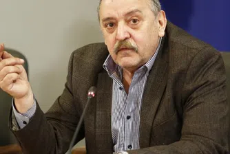 Кантарджиев: Няма доказателства за манипулиране на вируса