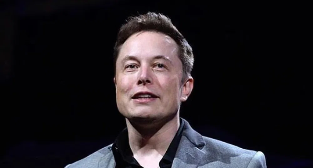 Мъск: Tesla пуска автономни роботаксита догодина