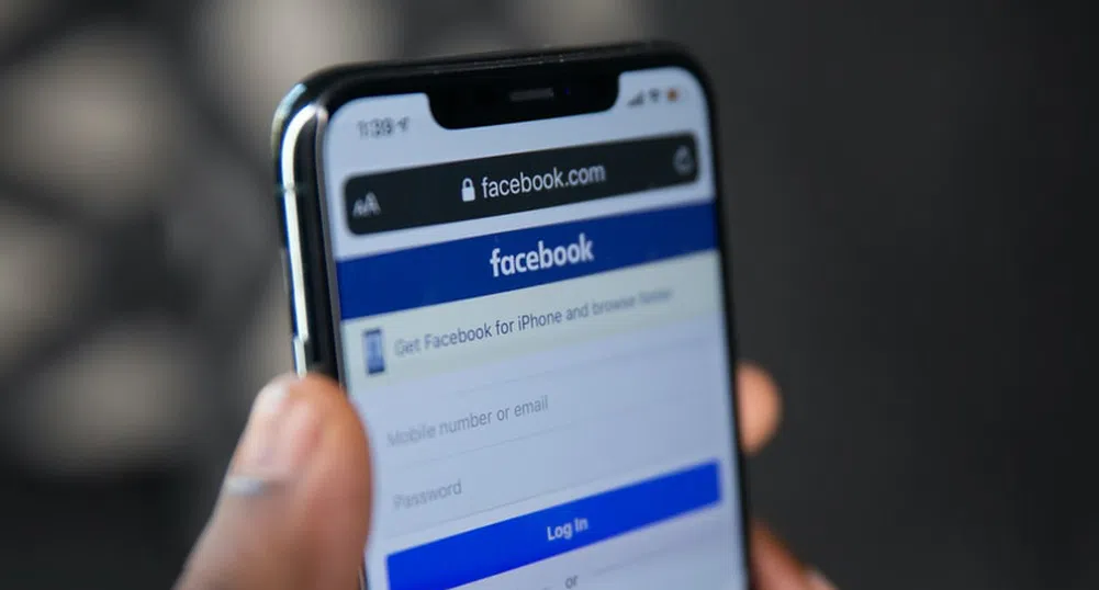 Русия ограничава достъпа до Facebook в страната