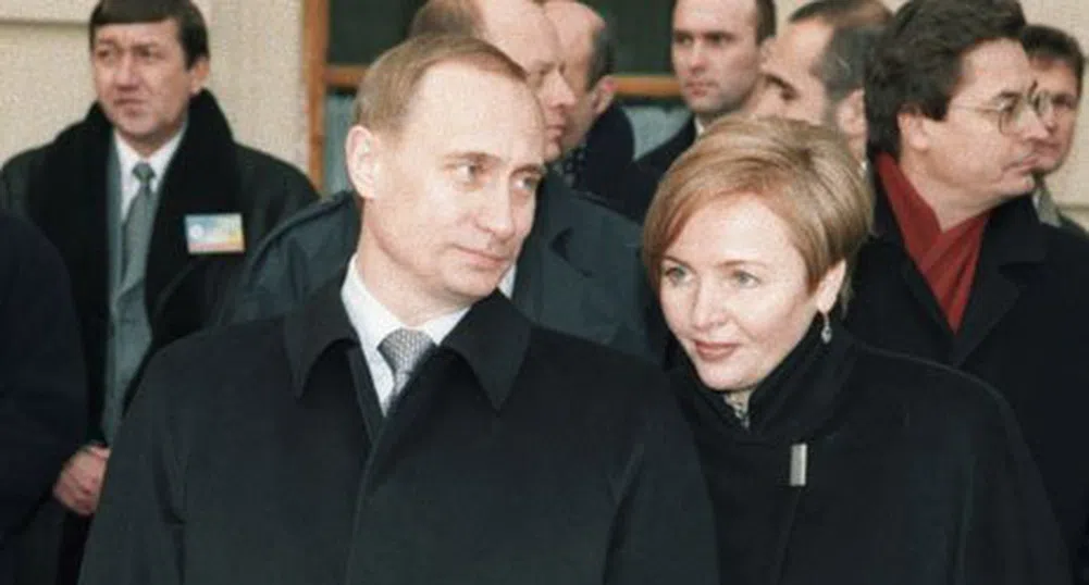 Бившата съпруга на Путин свързана с имотен бизнес за милиони