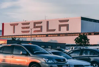 Норвегия разследва Tesla заради неизправности в окачването