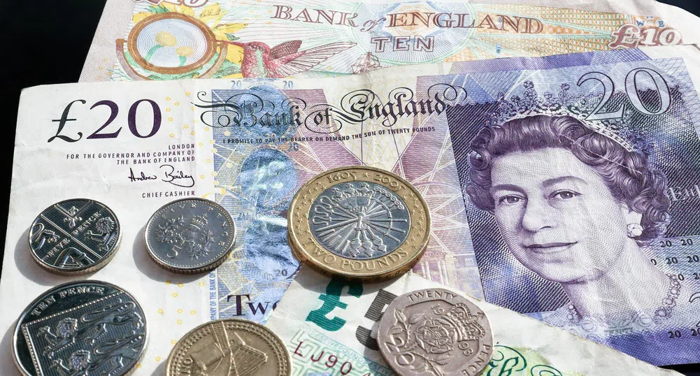 Централната банка на Англия вдигна лихвите до 13-годишен връх
