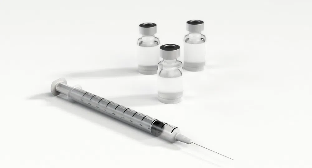 Втората руска ваксина за COVID-19 ще е готова през септември, обяви Путин