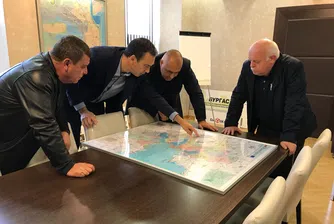 Премиерът свика кризисния щаб в Бургас заради пострадалите райони
