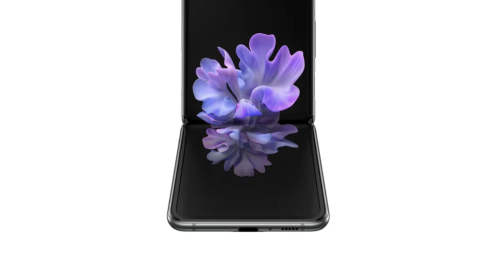 Започват предварителните продажби на сгъваемия Galaxy Z Flip 5G във VIVACOM