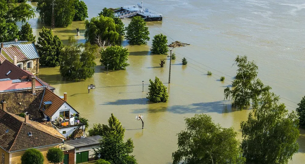 След наводненията в Западна Европа - шокиращи и зловещи гледки (снимки)