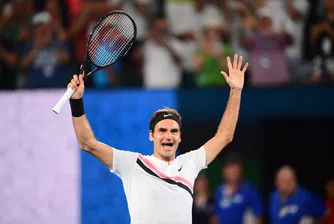 Бащата печели милиони, децата продават лимонада