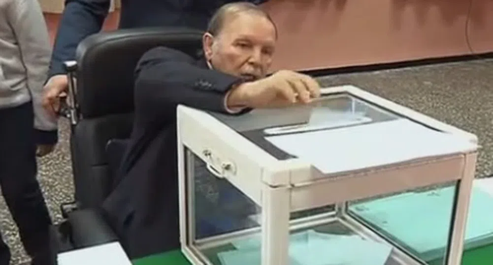 Президентът, който не говори и не ходи, но управлява