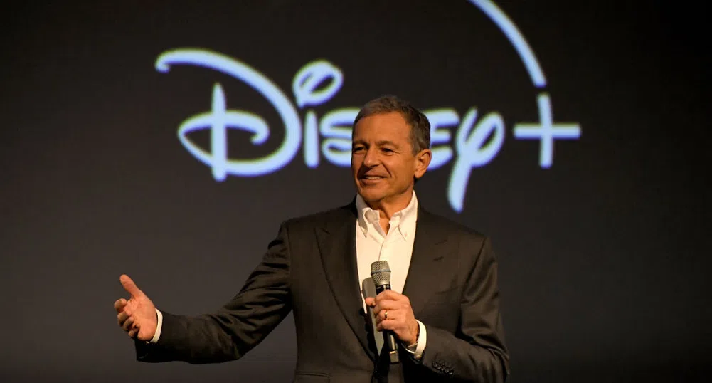 Заложи ли Disney на рисково хитово продължение с връщането на Боб Айгър?