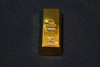 Цената на златото със спад в пета поредна сесия
