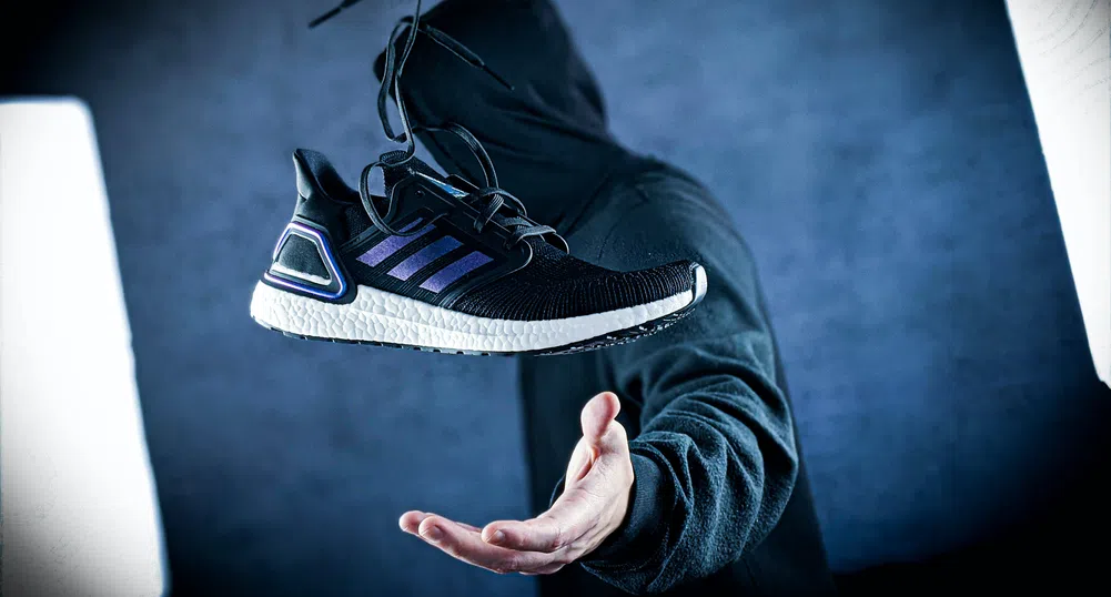 Adidas очаква първата си година на загуба от три десетилетия