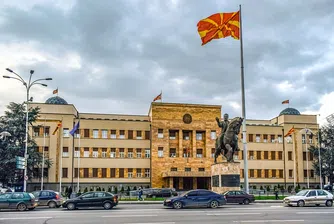 Бой в македонския парламент (видео)