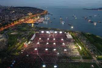 Опозицията в Турция проведе най-многолюдния си митинг преди изборите