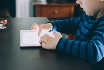 Как да откъснете детето от екрана: работеща стратегия в 10 стъпки