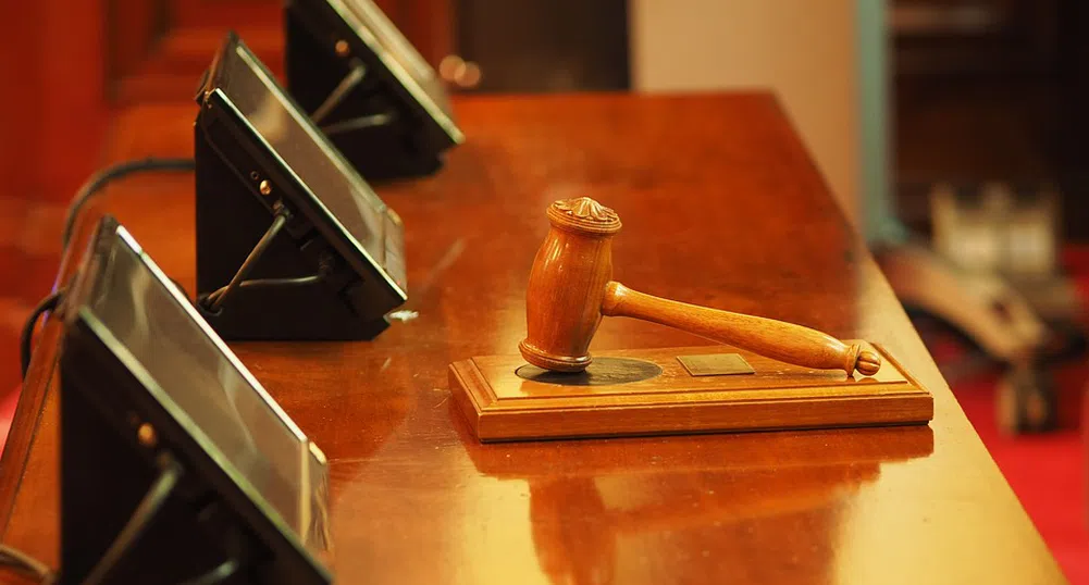 Частни съдебни изпълнители продават баровски имения за милиони