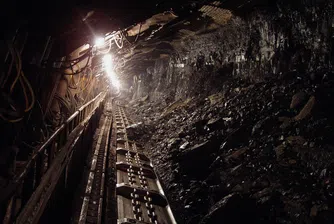 Индийски милиардер открива огромна мина за въглища в Австралия