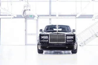 Rolls-Royce показа на олигарсите прощален Phantom