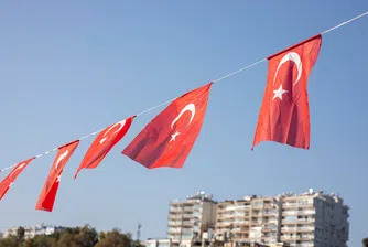 Потвърдените заразени с COVID-19 в Турция са вече близо 24 000