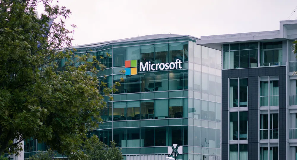 Microsoft вече се оценява на близо 2 трилиона долара, акциите с рекорд