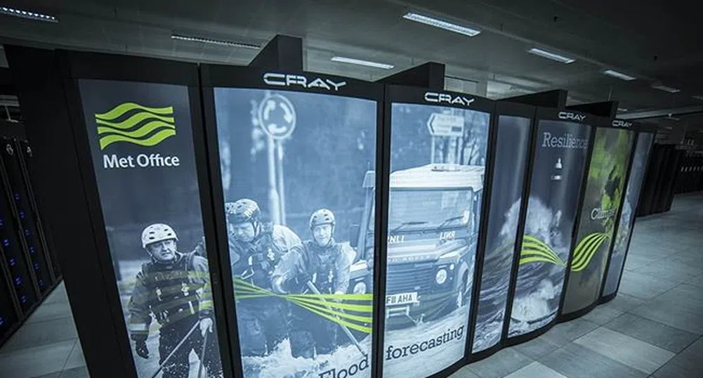 Суперкомпютърът, който ще помага на британските метеоролози